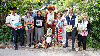 Gruppenbild Lesefest mit Verena Dietl, 3. Bürgermeisterin und Aufsichtsratsvorsitzende