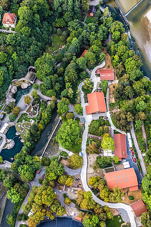 Eine Luftbildaufnahme des Tierpark Hellabrunn.