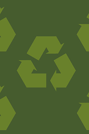 Das Recycling-Symbol auf grünem Hintergrund.