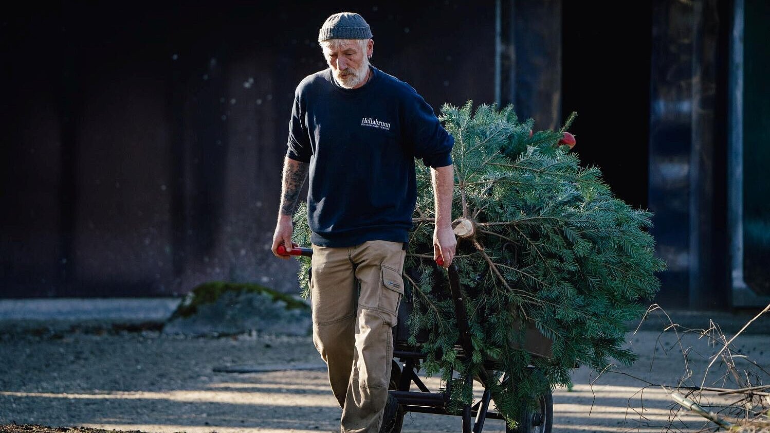 Thomas Ulsperger bei der Arbeit im Tierpark Hellabrunn